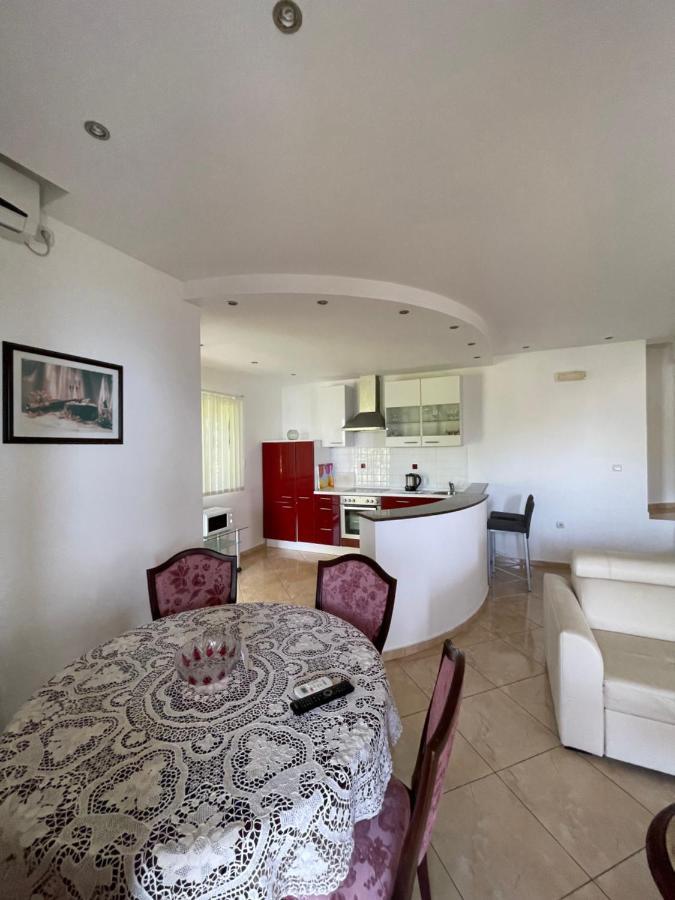 Apartments Rozela ウルツィニ エクステリア 写真