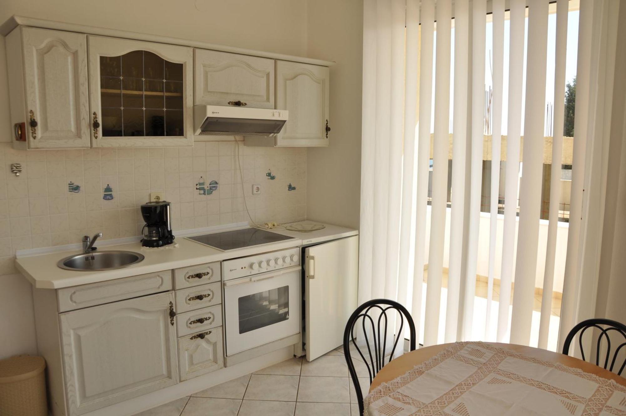Apartments Rozela ウルツィニ 部屋 写真